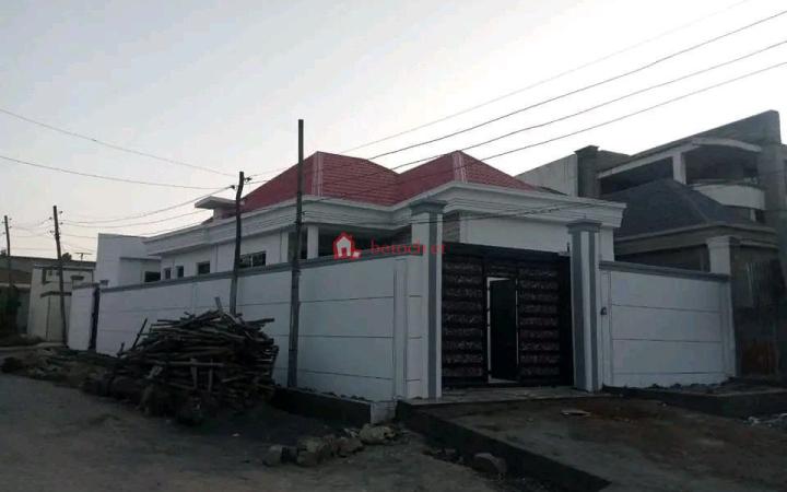 208.Lafto 260 m² Residence Villa House