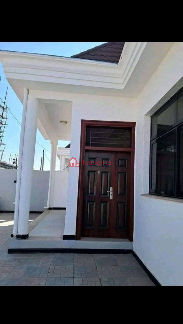 224.Ayat 250 m2 Residence Villa House