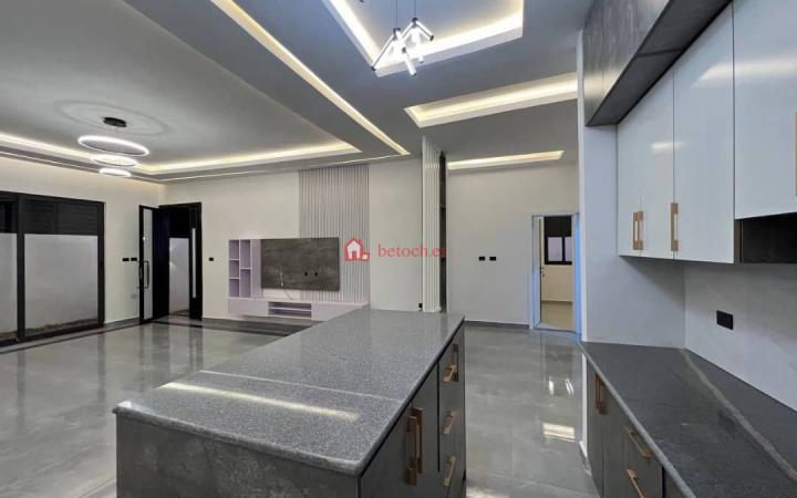 85.Gerje Jacros 280 m2 Residence Villa House