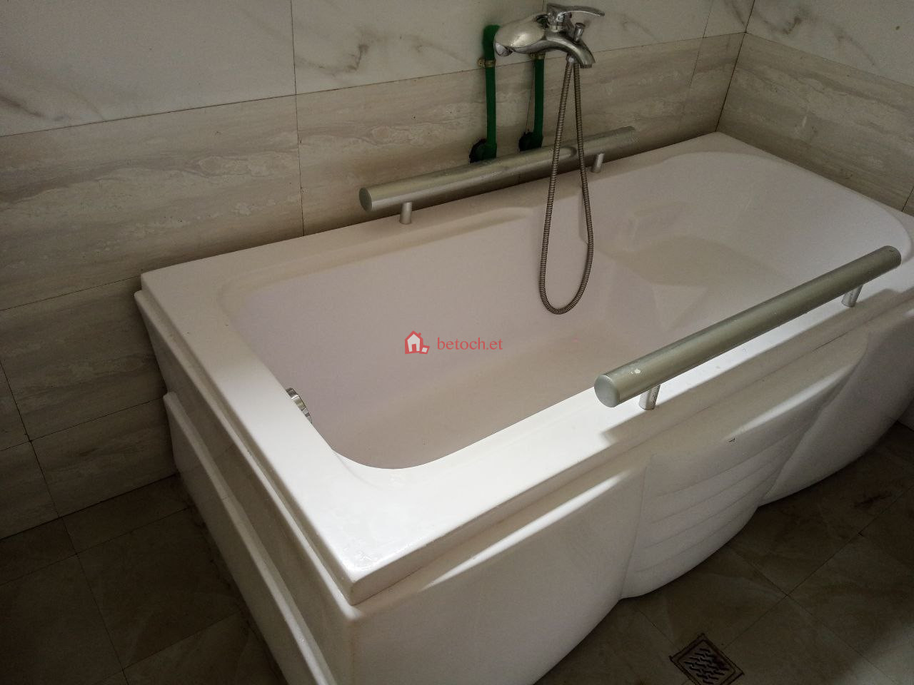 Akaki Kality 94 m² G⁺² Resident Villa Building