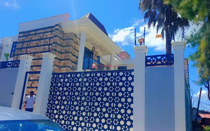 91.House for sale Gerje Mebirat Jackros 280 M² G⁺¹ Resident Villa House Building