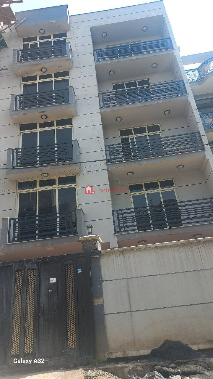 Ayat 175 m² G⁺4 Residential House Building