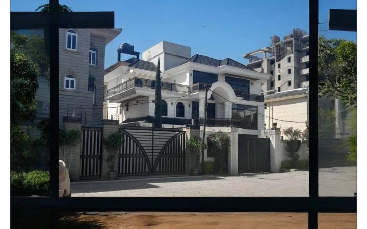 Villa Sar-bet - 500 m² G+2 House