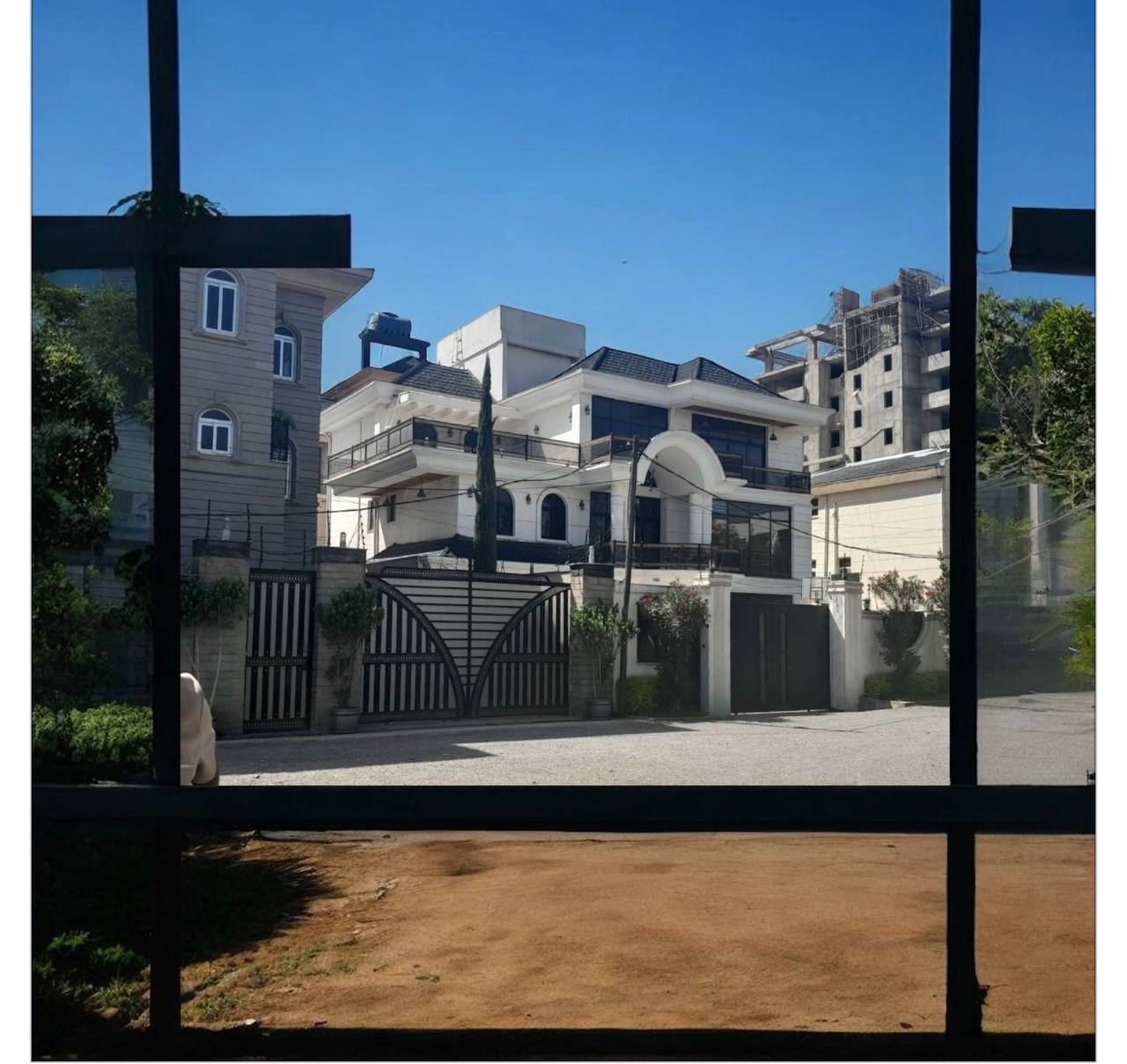Villa Sar-bet - 500 m² G+2 House