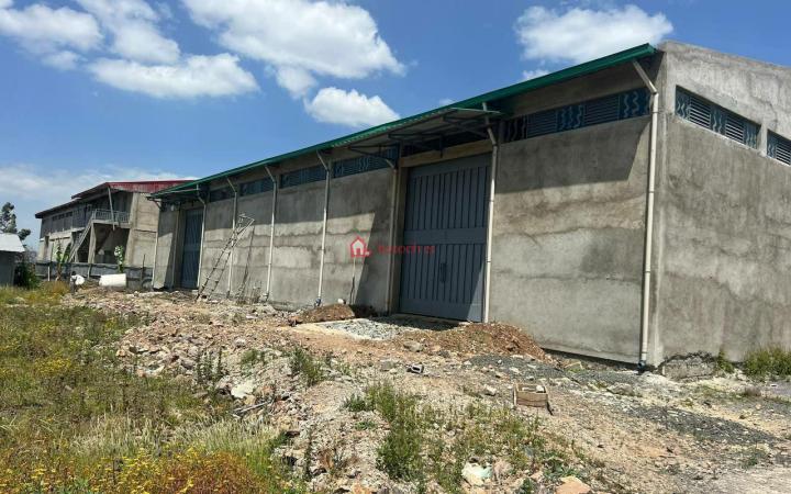 Sebeta 5370 m² Manufacturing or Were House𞥑Store with office