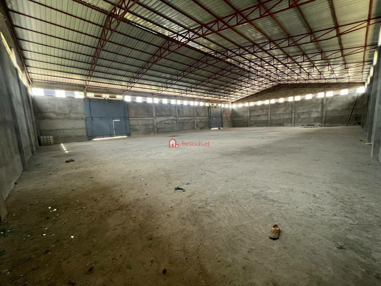 Sebeta 5370 m² Manufacturing or Were House𞥑Store with office