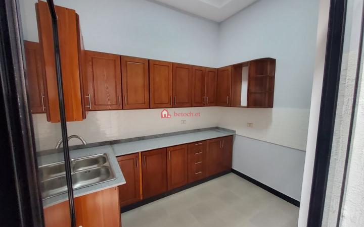 Summit 3rd Gate 150 m² Villa House Building