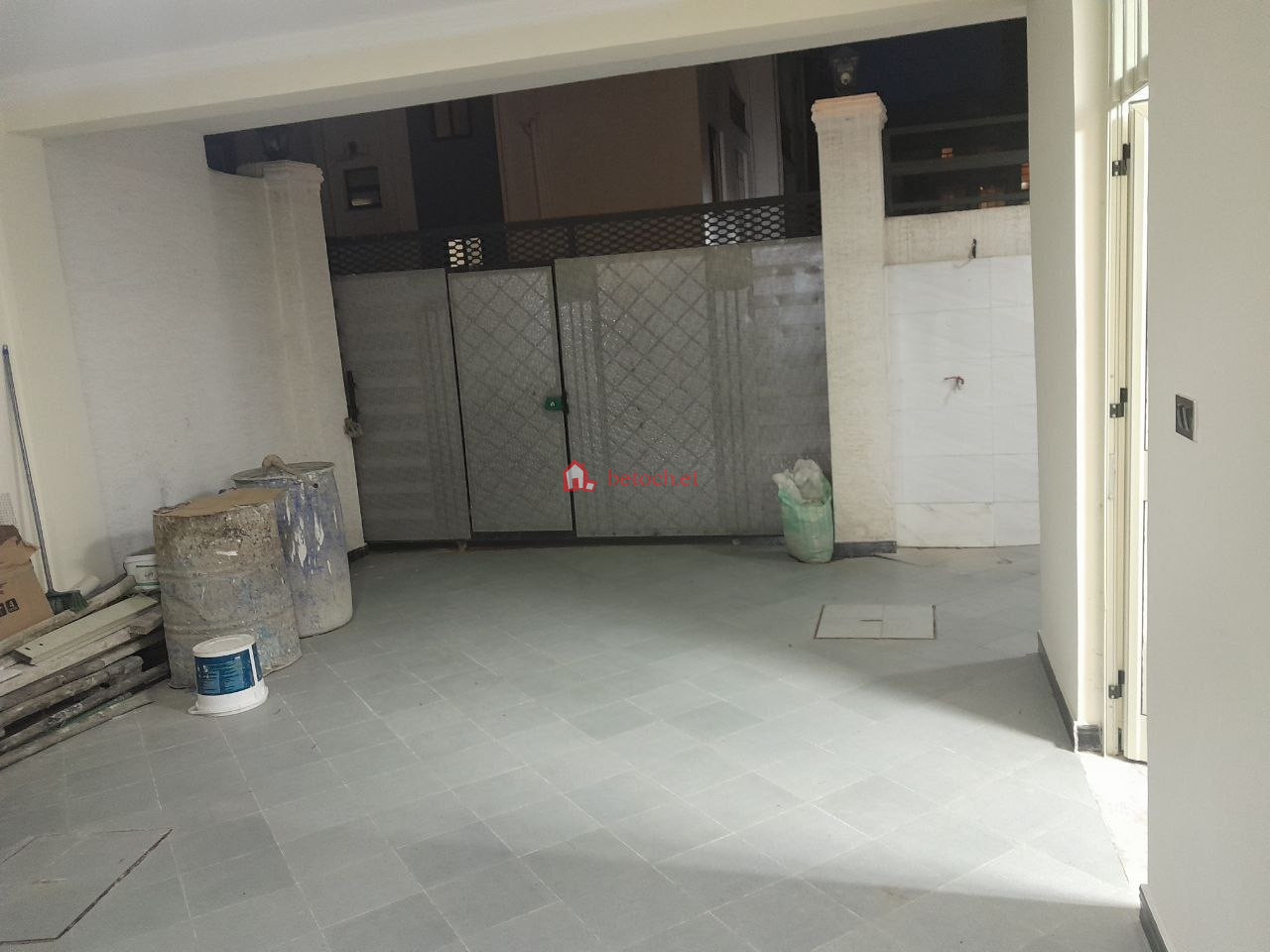 Summit ( 72) 72 m2 G+3 Res. House Building