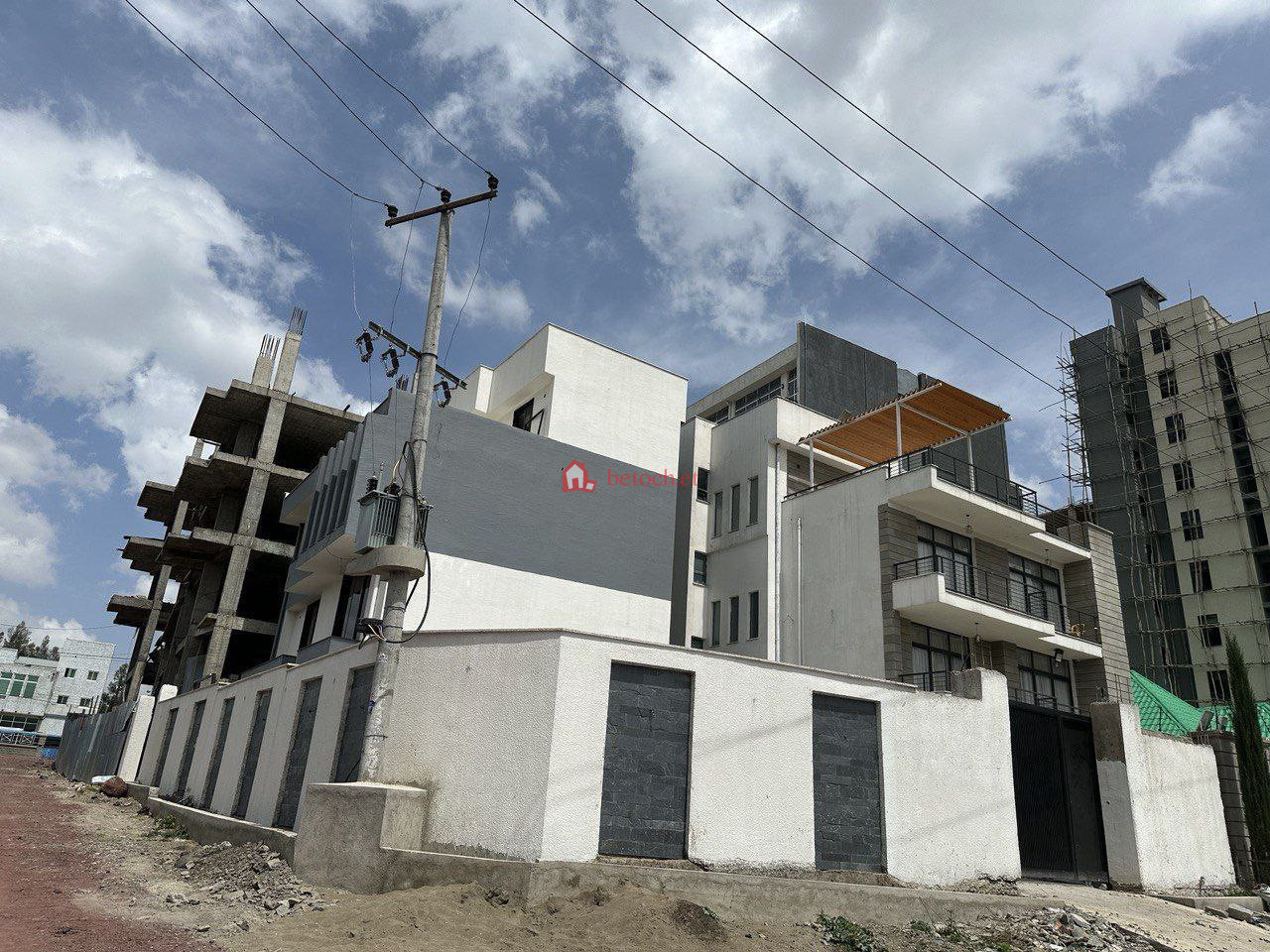 Summit 380 m² G⁺³ Villa House Building