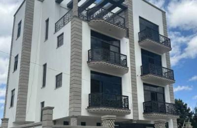 Three-level residential building CMC