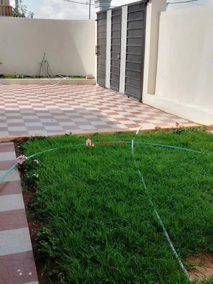 106.Semeit Athletics 250 m² (extra 80 m²) Residence service Villa building