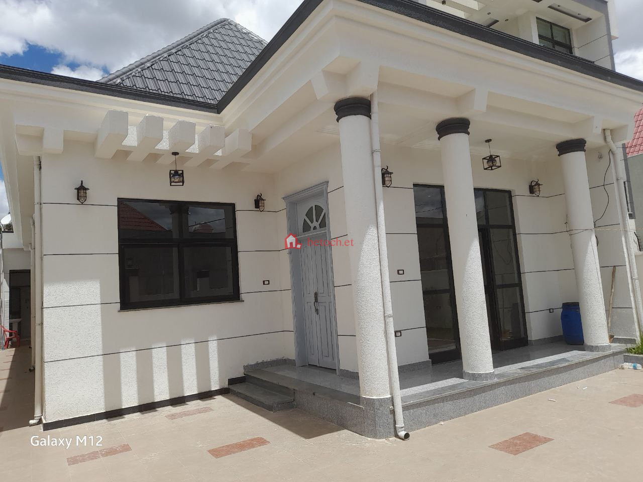 106.Semit 250 m² Residence Villa House building