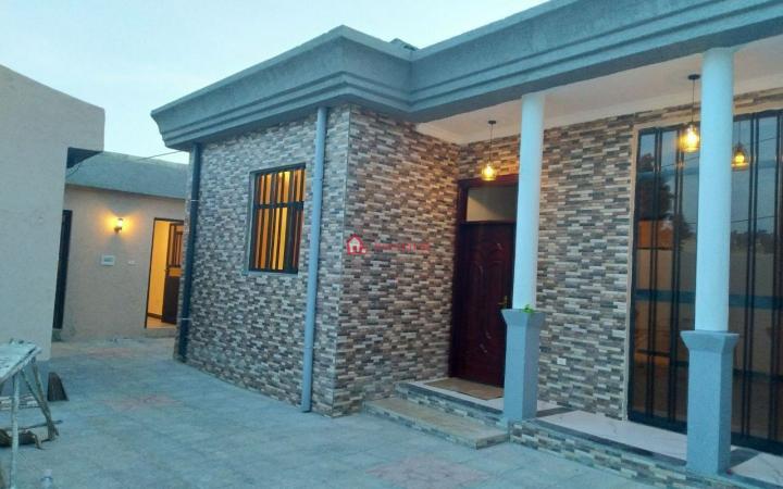 133.Wossen Abem 240 m² Villa House