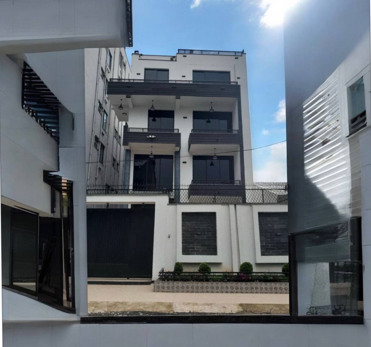 Villa Sarbet - 500 m² G+2 House